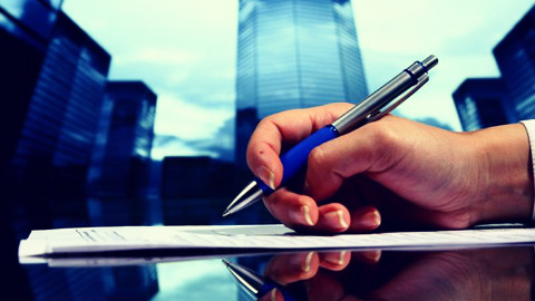 UK government takes aim at late payments laws